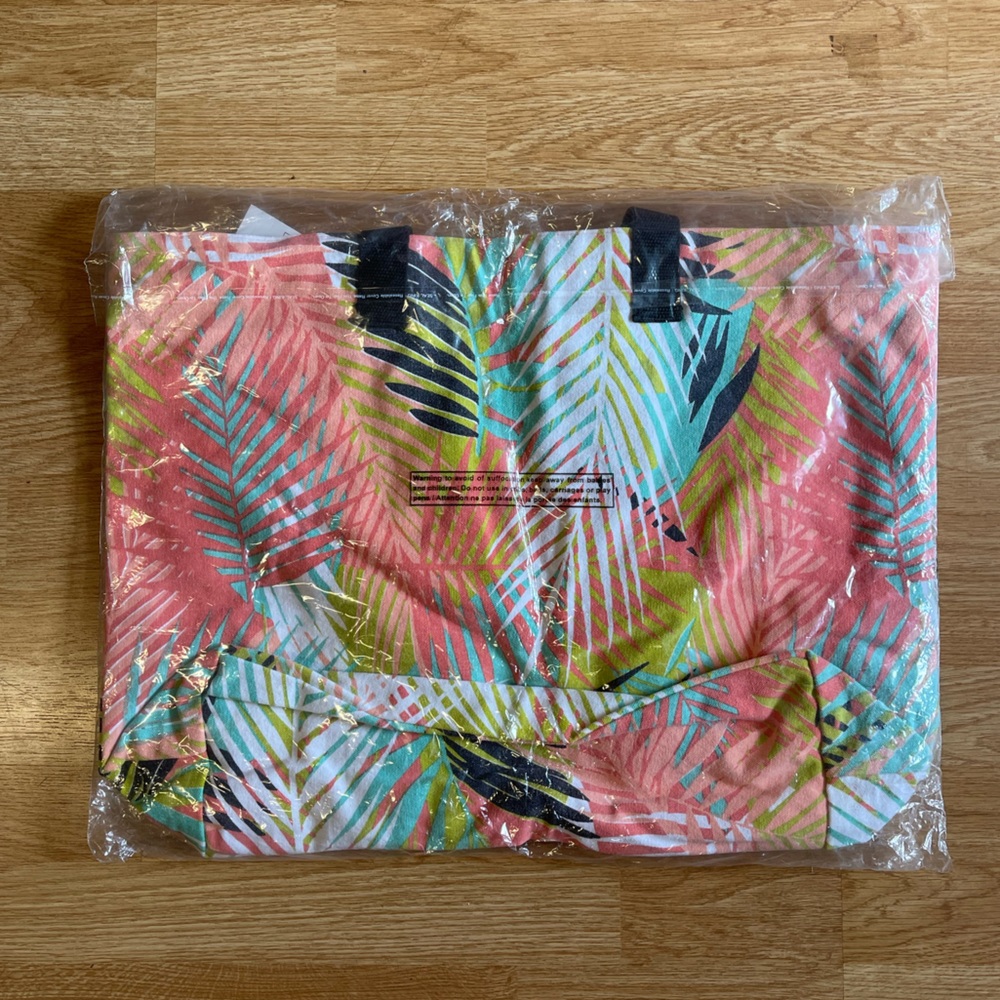 Rip Curl Tote Bag - Picture 2 of 4
